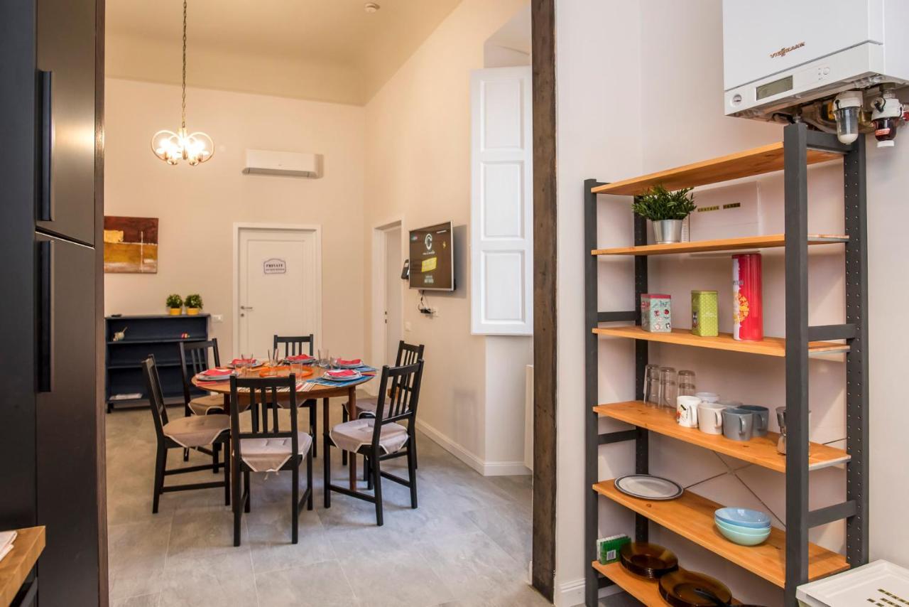 Ariento Apartment - Heart Of Флоренция Екстериор снимка